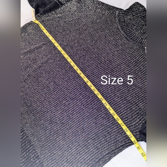 🆕 Torrid Lurex Cold Shoulder Turtle Neck Sweater (Torrid 00 & 5) - Picture 10 of 16